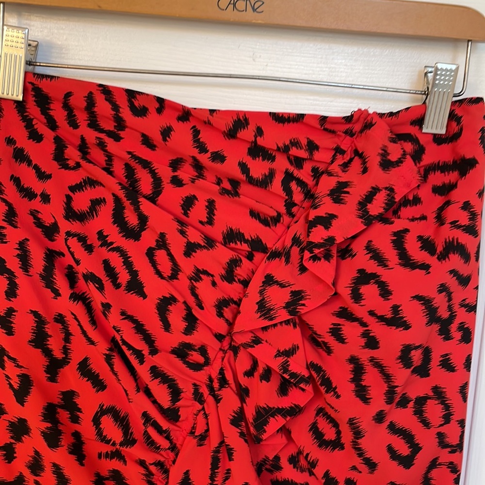 A.L.C. Red & Black Asymmetrical Animal Print Silk Soie Skirt w/ Ruffle - Picture 3 of 10